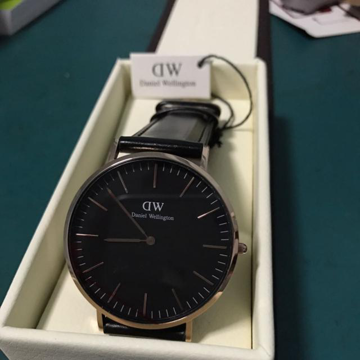 DW_Analog PU Leather Watch For Men Black