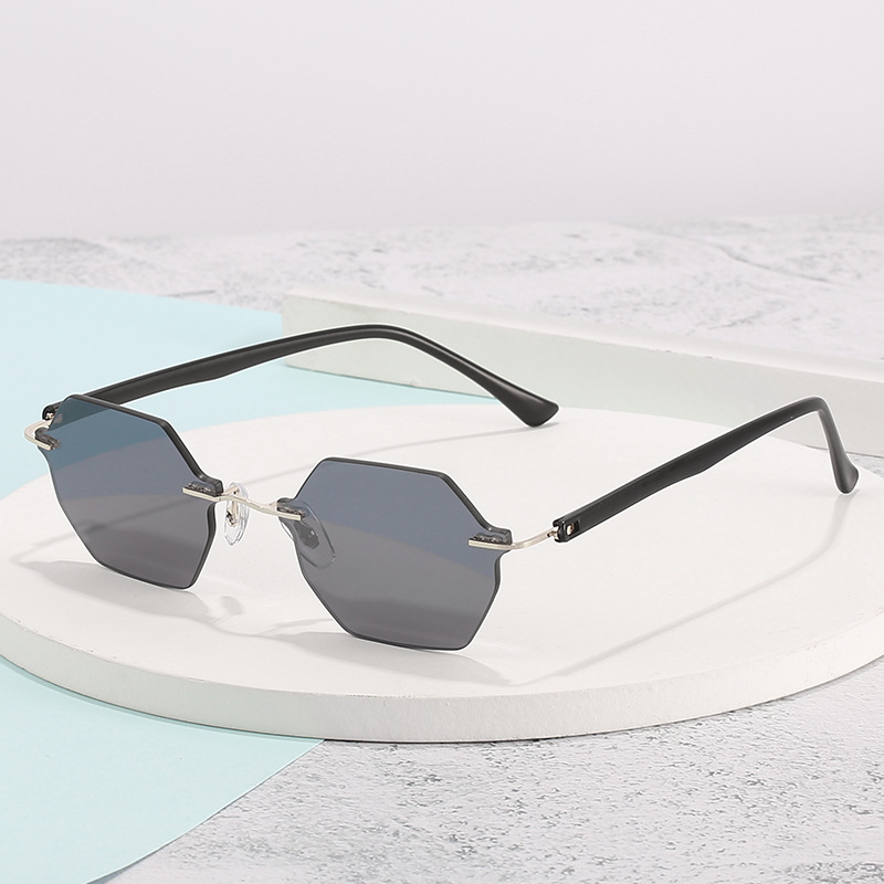 Oversized Geometry Sunglasses for Women Gradient Color Lens Glasses Anti-Scratching Driving Sun Glasses Eyewear Rimless sunglasses - Gradient Gray